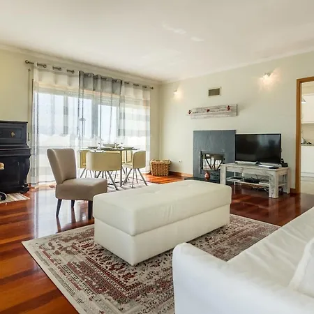 公寓 Sao Felix Ocean Views | 1br & Terrace