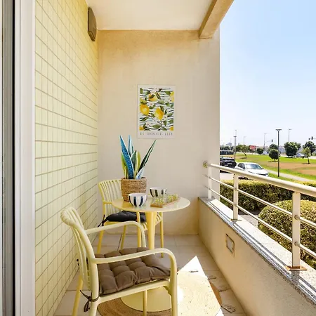 公寓 Sao Felix Ocean Views | 1br & Terrace